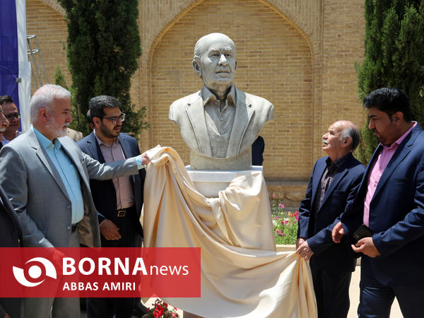 رونمایی از سردیس بزرگان صنایع دستی و هنرهای سنتی در شیراز