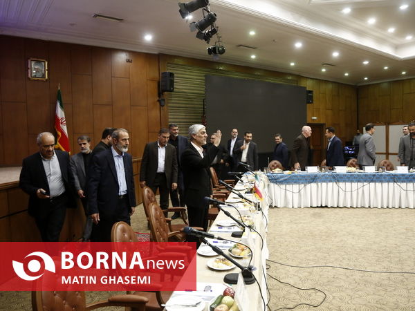 نشست مدیران کل ورزش و جوانان استان ها با سرپرست وزارت ورزش و جوانان