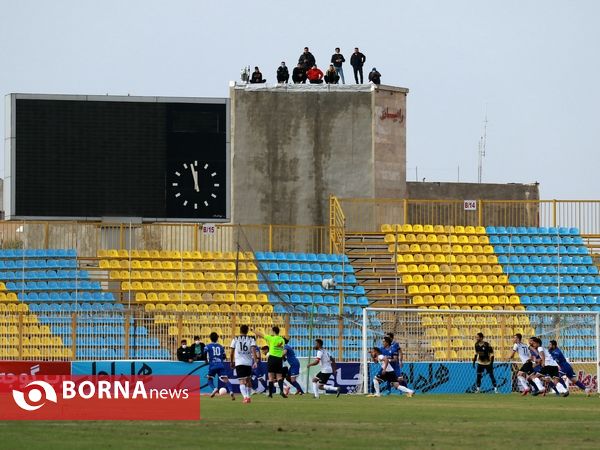 دیدار تیم های نفت مسجدسلیمان - استقلال