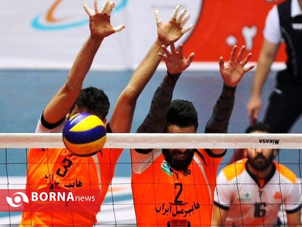 ديدار تیمهای والیبال سايپا- صالحين ورامين