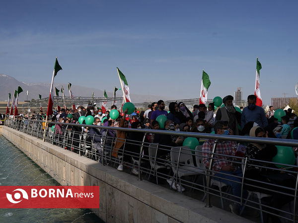 جشن جمهوری اسلامی ایران  در برج میلاد