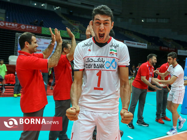 دیدار تیم های ملی والیبال جوانان ایران -ژاپن