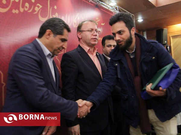 آیین تجلیل از خبرنگاران و عکاسان حوزه تامین اجتماعی در شیراز