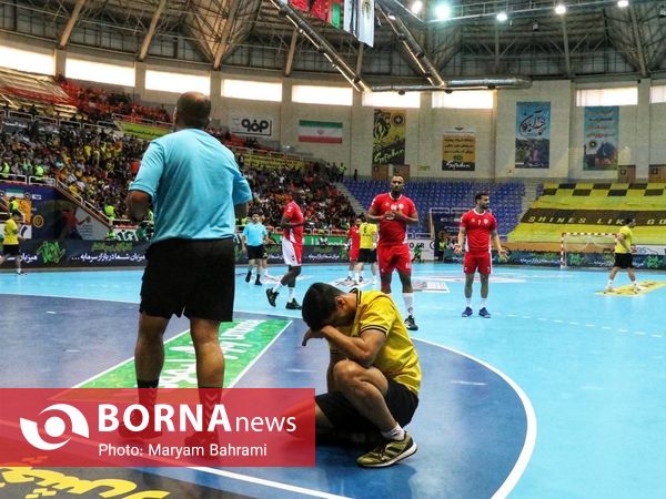 دیدار تیم های هندبال سپاهان - عمان کلاب