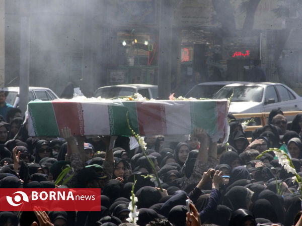 مراسم تشیع پیکر شهدای گمنام در همدان