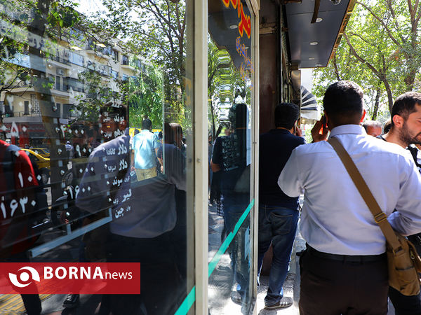 حال و هوای بازار ارز در تهران