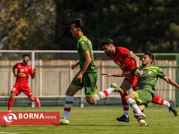 دیدار تیم ملی فوتبال امید ایران - پرسپولیس