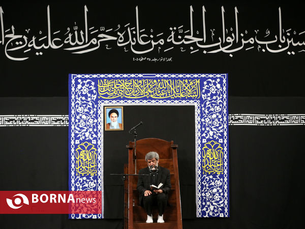 مراسم عزاداری شب هشتم محرم با حضور رهبر انقلاب