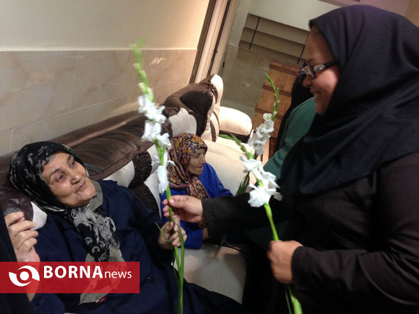 بازدید مسئولان غرب تهران از آسایشگاههای سالمندان