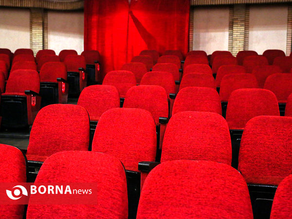 بازدید از تجهیزات صوتی و تصویری جدید "سینما ایران"سالن قرمز