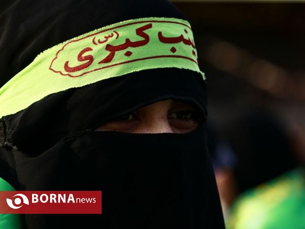 نمای نزدیک اربعینیون شلمچه