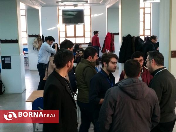 رقابت طراحان بازى جوان در رويداد هكاتون تبريز
