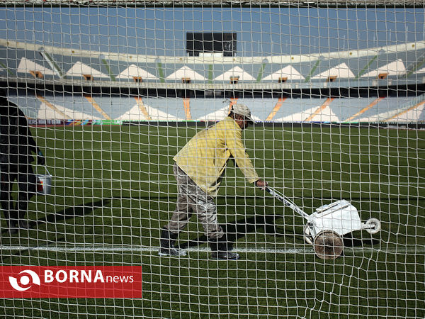آماده سازی ورزشگاه آزادی برای بازی ایران و عراق