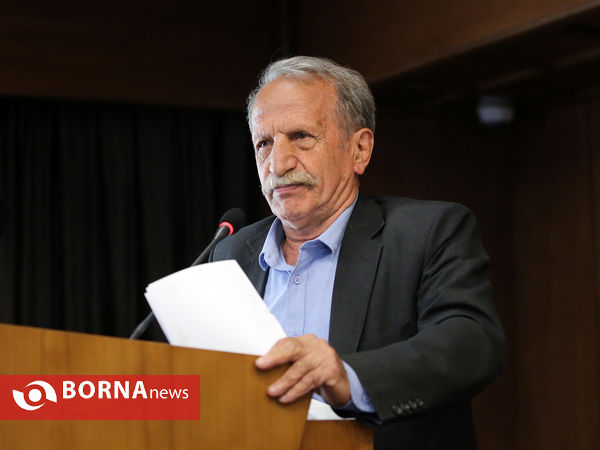 رونمایی از سردیس چهره های ماندگار ورزش ایران