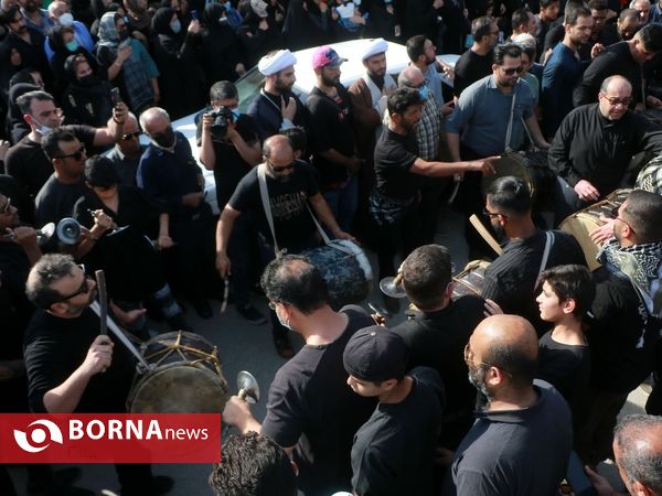 تشییع جانباختگان متروپل در آرامستان آبادان