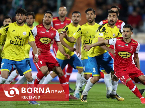 دیدار تیم های فوتبال پرسپولیس - نفت مسجدسلیمان