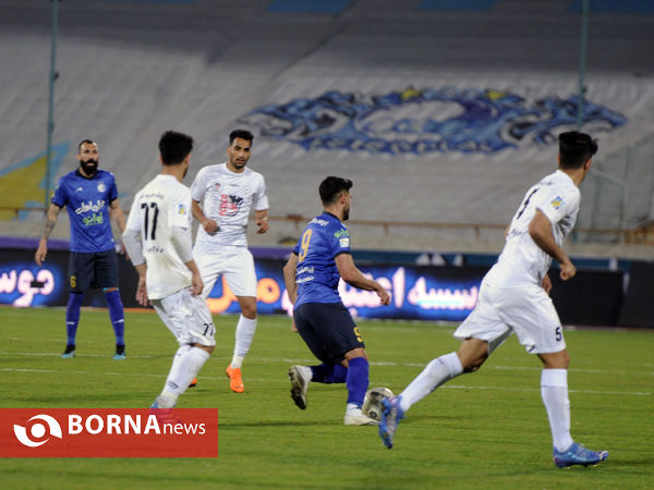 دیدار تیم های استقلال و ذوب آهن