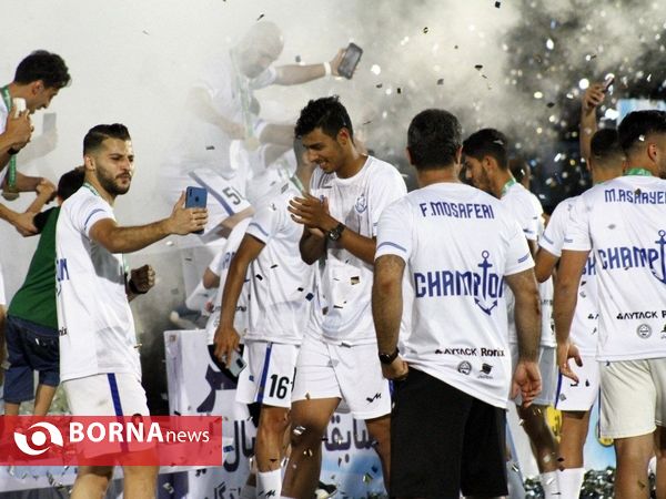 دیدار تیم های فوتبال ملوان بندرانزلی _ ویستا توربین تهران