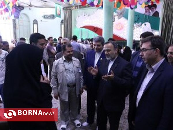 بازدید استاندار خراسان رضوی از روند رای گیری استان