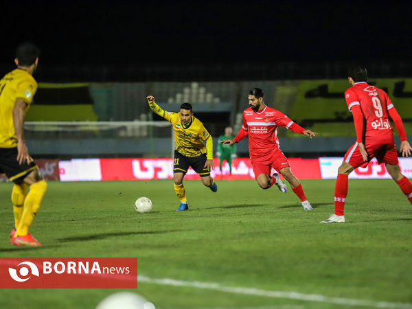 دیدار تیم های فوتبال سپاهان- پرسپولیس