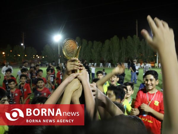 فینال رقابت های فوتبال جام شهدای متروپل آبادان