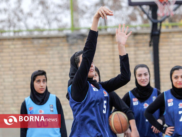 تمرینات تیم بسکتبال اکسیژن اراک