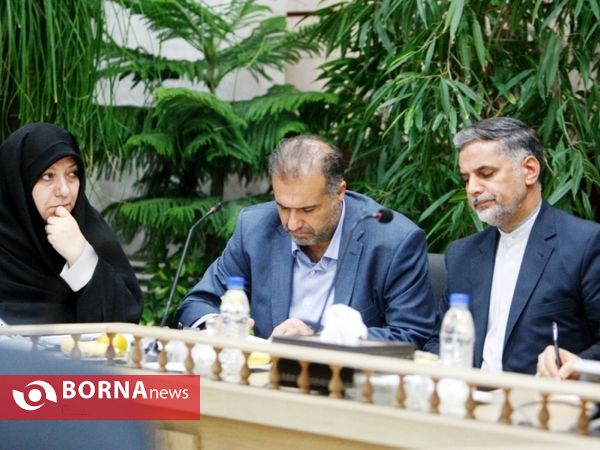 نشست استاندار تهران با نمایندگان استان تهران در مجلس شورای اسلامی