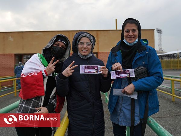 در حاشیه ورزشگاه آزادی پیش از دیدار ایران و عراق - ۲