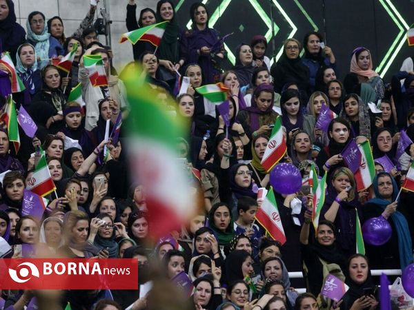 سخنرانی جهانگیری در میان هواداران روحانی در شیراز