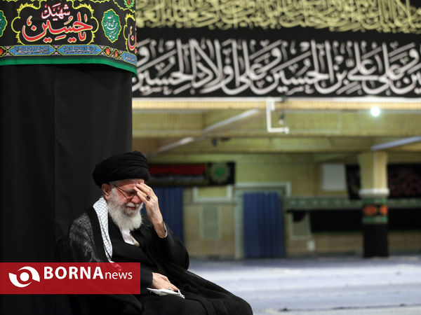 مراسم عزاداری شب هشتم محرم با حضور رهبر انقلاب