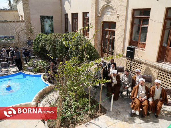 آیین رونمایی از نمایشگاه آیینه انقلاب در بیت امام راحل در قم