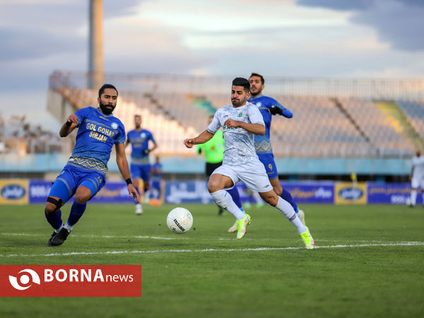 دیدار تیم های فوتبال آلومینیوم اراک- گل گهر سیرجان