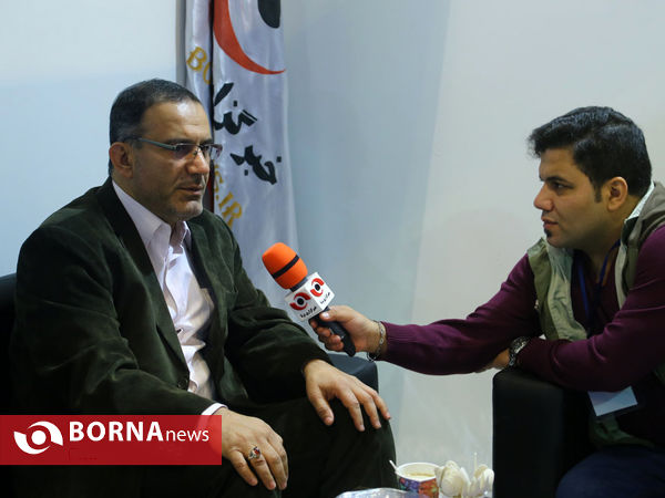 روز پایانی نمایشگاه مطبوعات در غرفه برنا- ۱