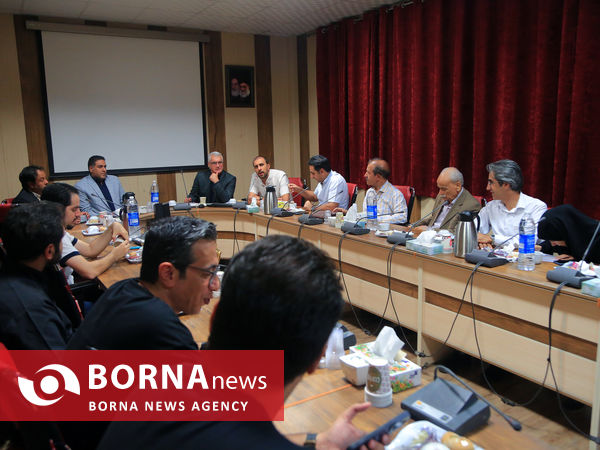 دیدار صمیمی رئیس هیات شنا، شیرجه و واترپلوی خراسان رضوی با خبرنگاران 