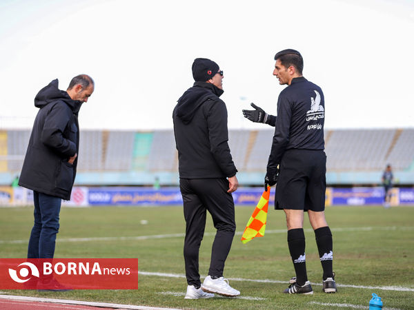 در حاشیه دیدار تیم های فوتبال آلومینیوم  - سپاهان