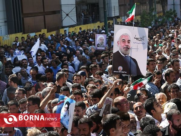 استقبال مردم کردستان از رئیس جمهوری