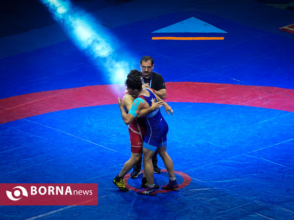 رقابت های لیگ برتر کشتی فرنگی