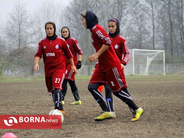 تمرین تیم فوتبال بانوان ملوان بندرانزلی