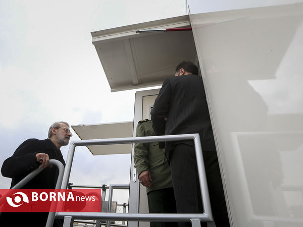 بازدید رییس مجلس از نمایشگاه اقتدار، بهداری رزم نیروی زمینی سپاه