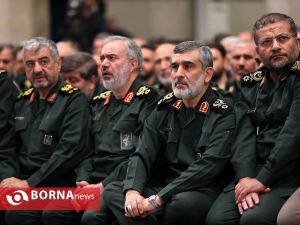 دیدار مجمع عالی فرماندهان سپاه با فرمانده کل قوا