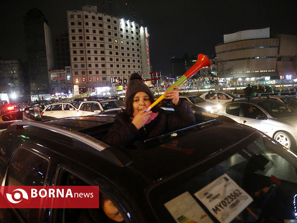شادی مردم پس از راهیابی تیم فوتبال ایران به جام جهانی