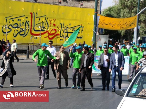 آغوش باز مشهد بر دوندگان جاده ولایت