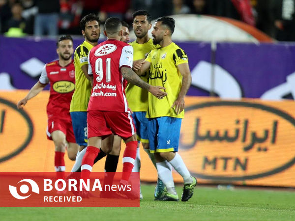 دیدار تیم های فوتبال پرسپولیس - نفت مسجدسلیمان