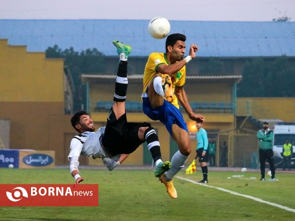 دیدار تیم های فوتبال صنعت نفت - نفت مسجدسلیمان