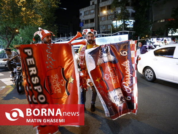 شادی مردم پس قهرمانی تیم پرسپولیس در لیگ برتر