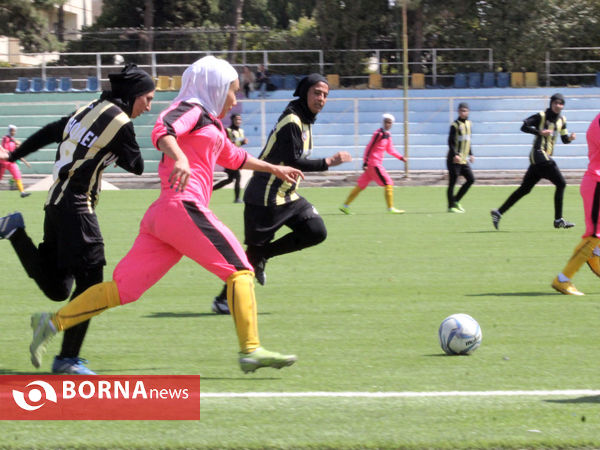 مسابقه فوتبال بانوان قشقایی شیراز - شهرداری بم