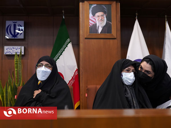 تجلیل از مهین فرهادی زاد