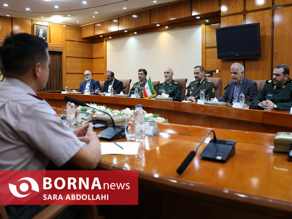 دیدار وزرای دفاع بولیوی و ایران