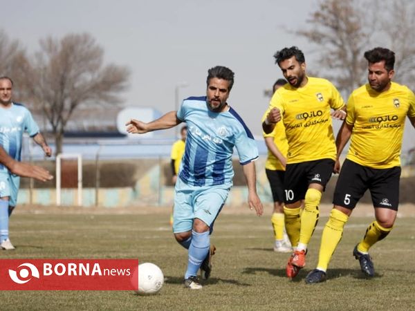 دیدار دوستانه تیم های پیشکسوتان آلومینیوم اراک و یاران رسانه