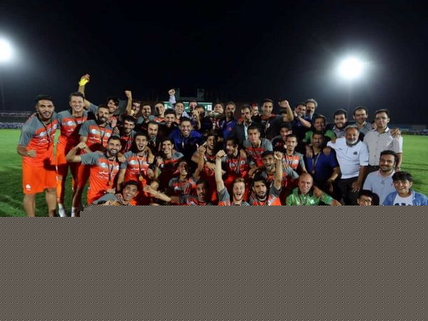 دیدار تیم های فوتبال سایپا- شاهین بوشهر ( فینال جام شهدا )